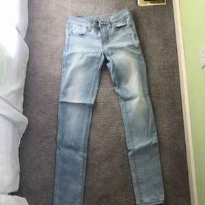American Eagle light blue jeans